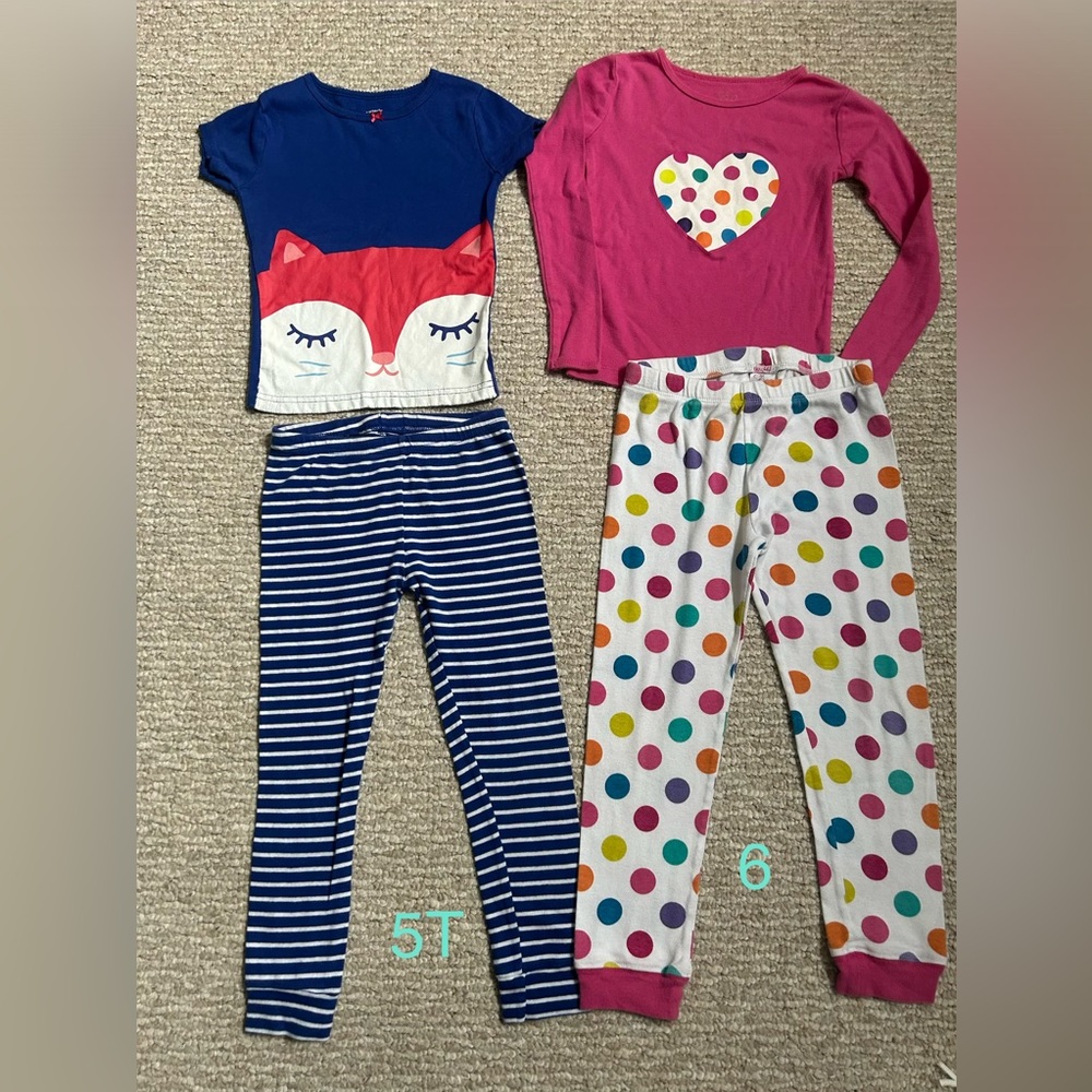 Girl’s pajamas 4pcs set size 5T/6